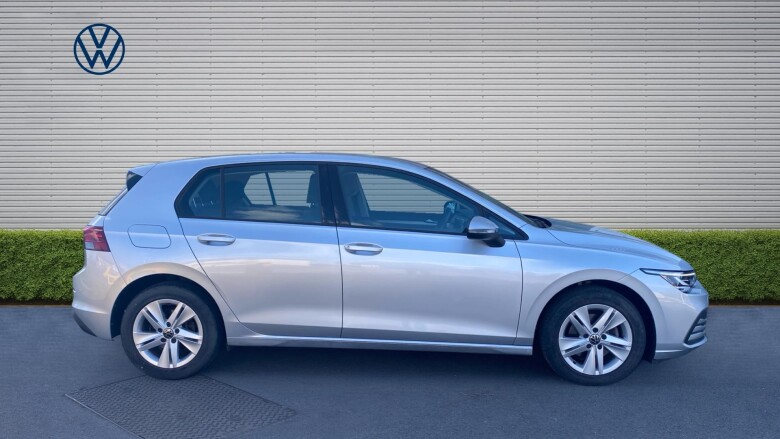 Volkswagen Golf 1.5 eTSI 150 Life 5dr DSG Petrol Hatchback